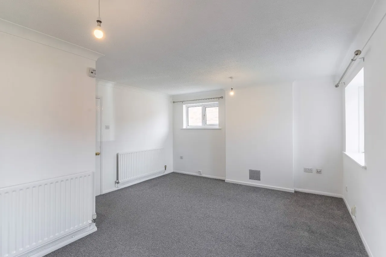 Nickless Way, Nickless Way, Dawley TF4 2QZ, photo 3