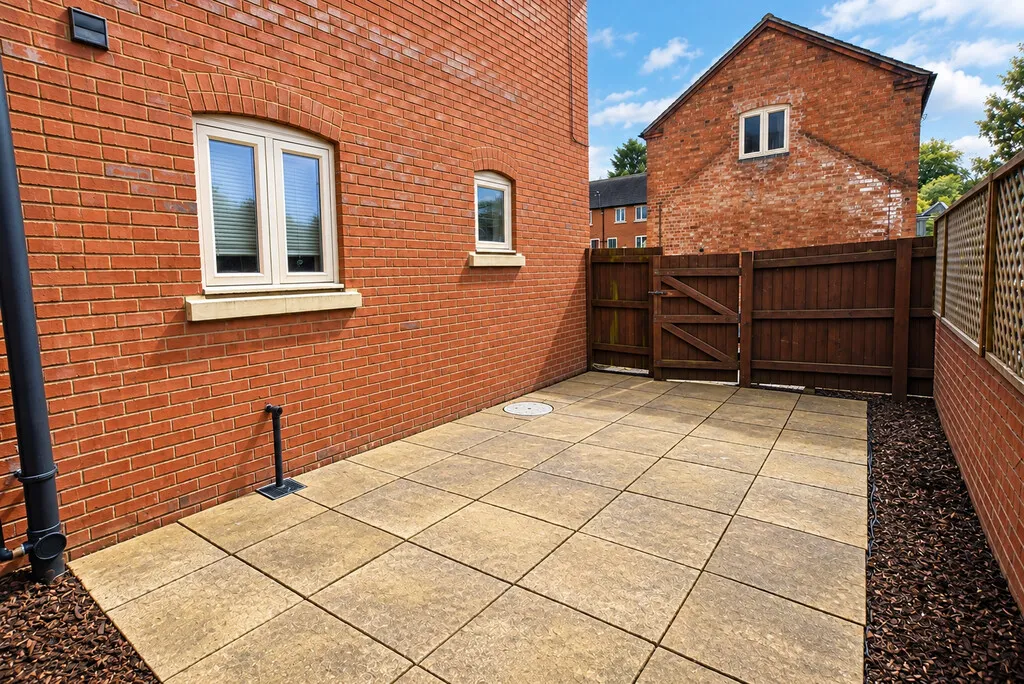 Cheshire Street, photo 13