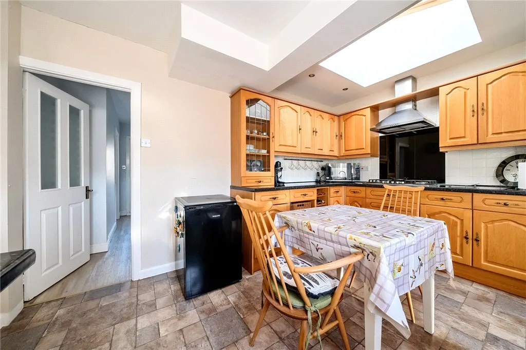 Farnham Road, DA16, photo 16