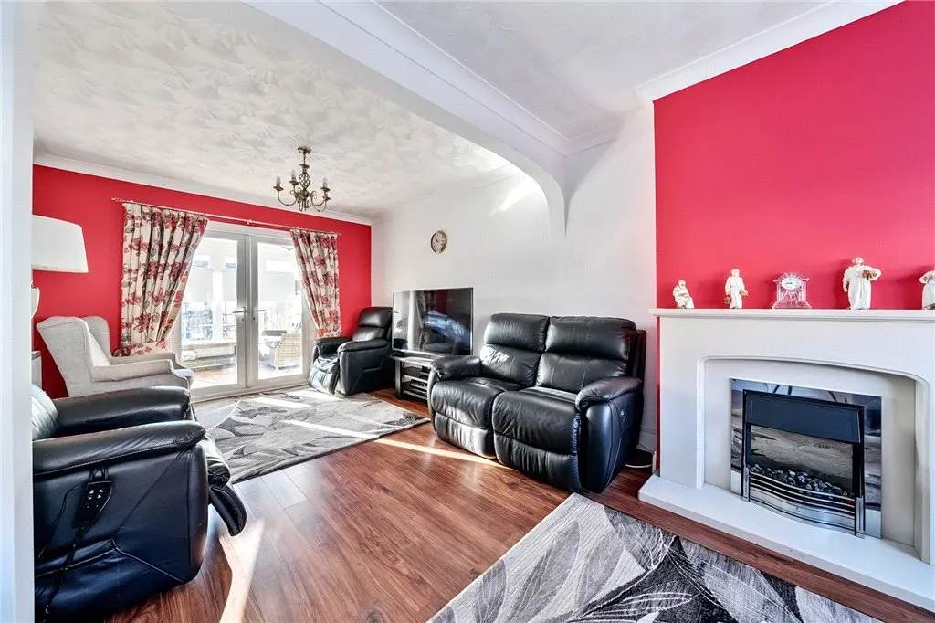 Farnham Road, DA16, photo 2
