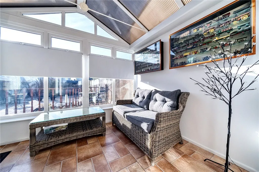 Farnham Road, DA16, photo 12