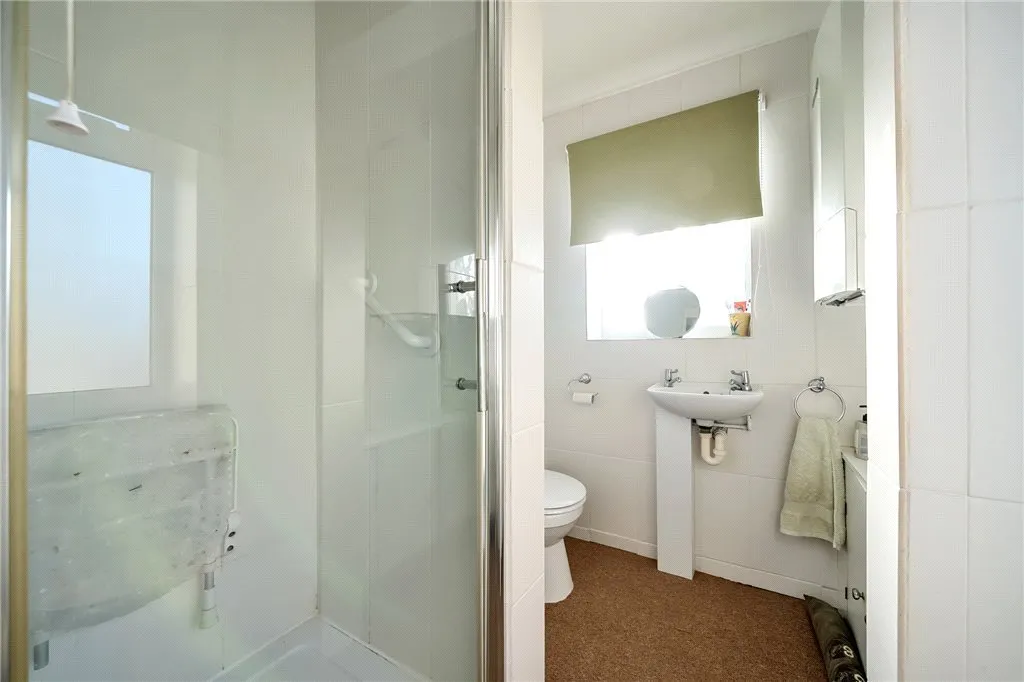 Farnham Road, DA16, photo 8