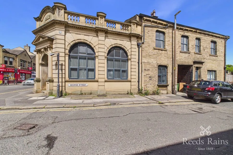 2 bed flat to rent — George Street, Milnsbridge, West Yorkshire, HD3
