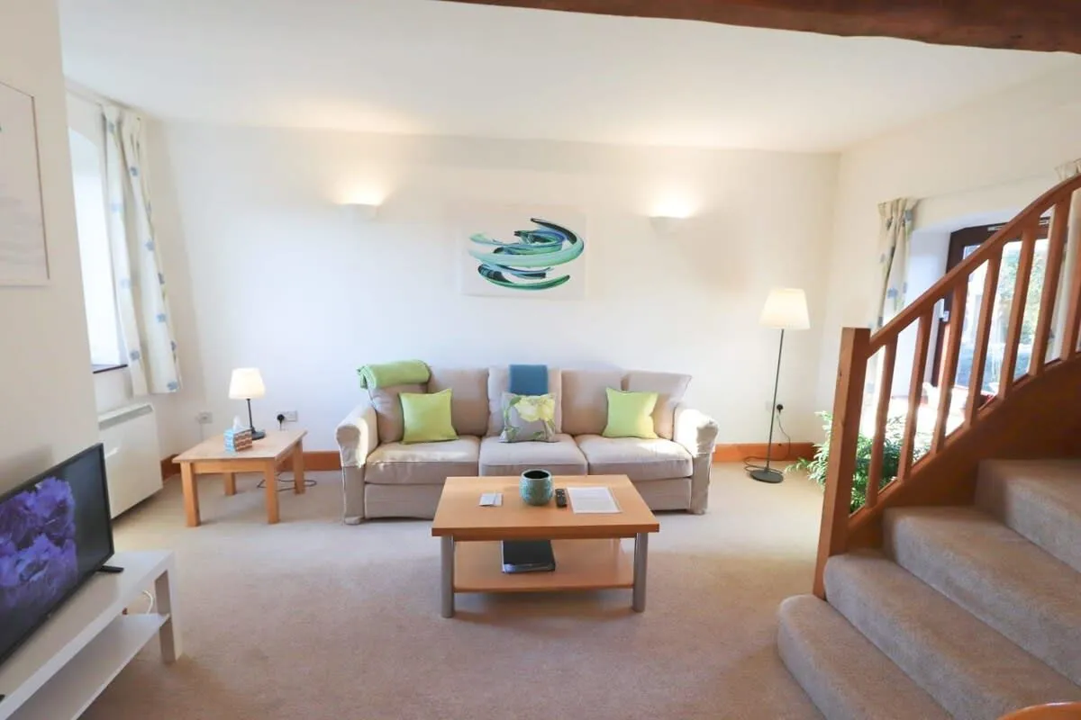 Tockington, Bristol, BS32, photo 6