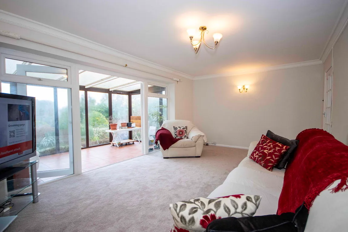 Furze View, Chorleywood, WD3, photo 22