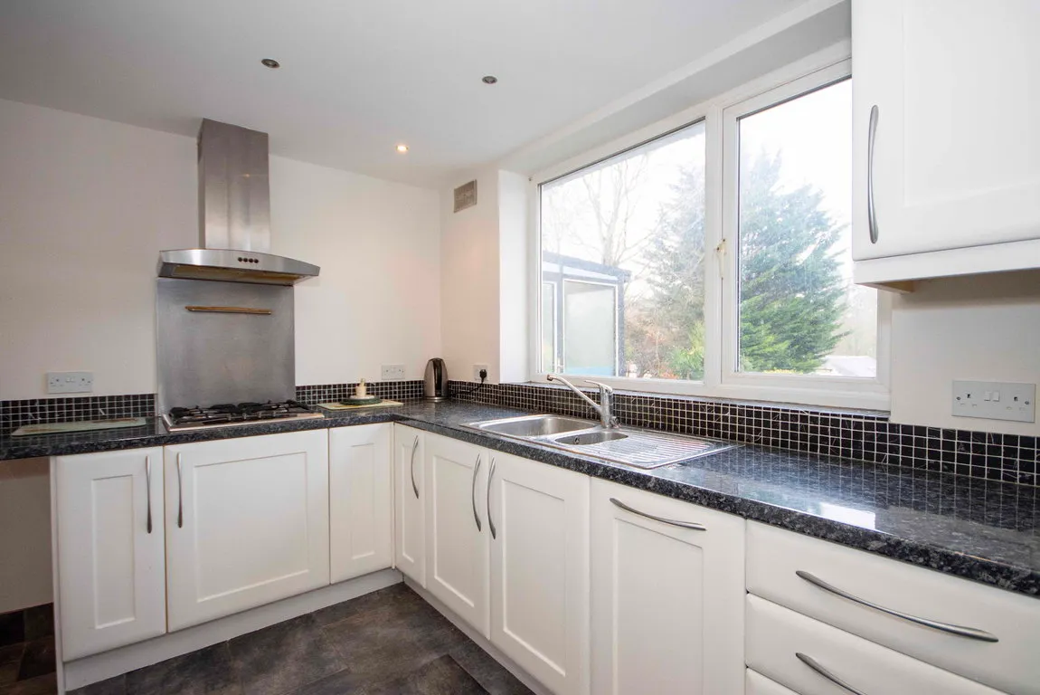Furze View, Chorleywood, WD3, photo 29