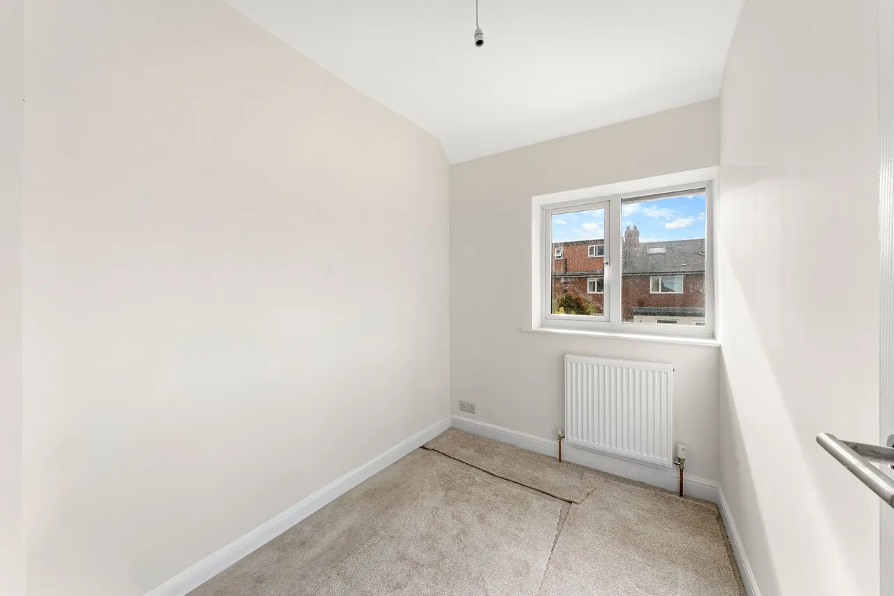 St. Johns Road, Harrogate, HG1, photo 12