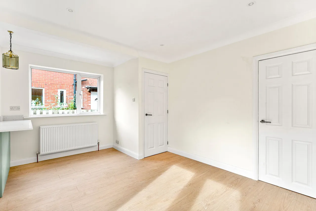 St. Johns Road, Harrogate, HG1, photo 8