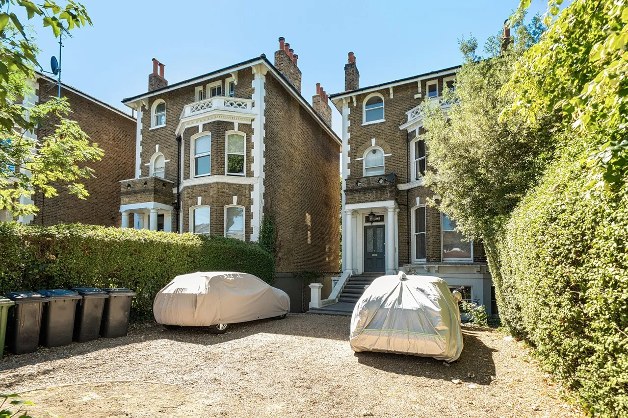 Burnt Ash Road, SE12, photo 20