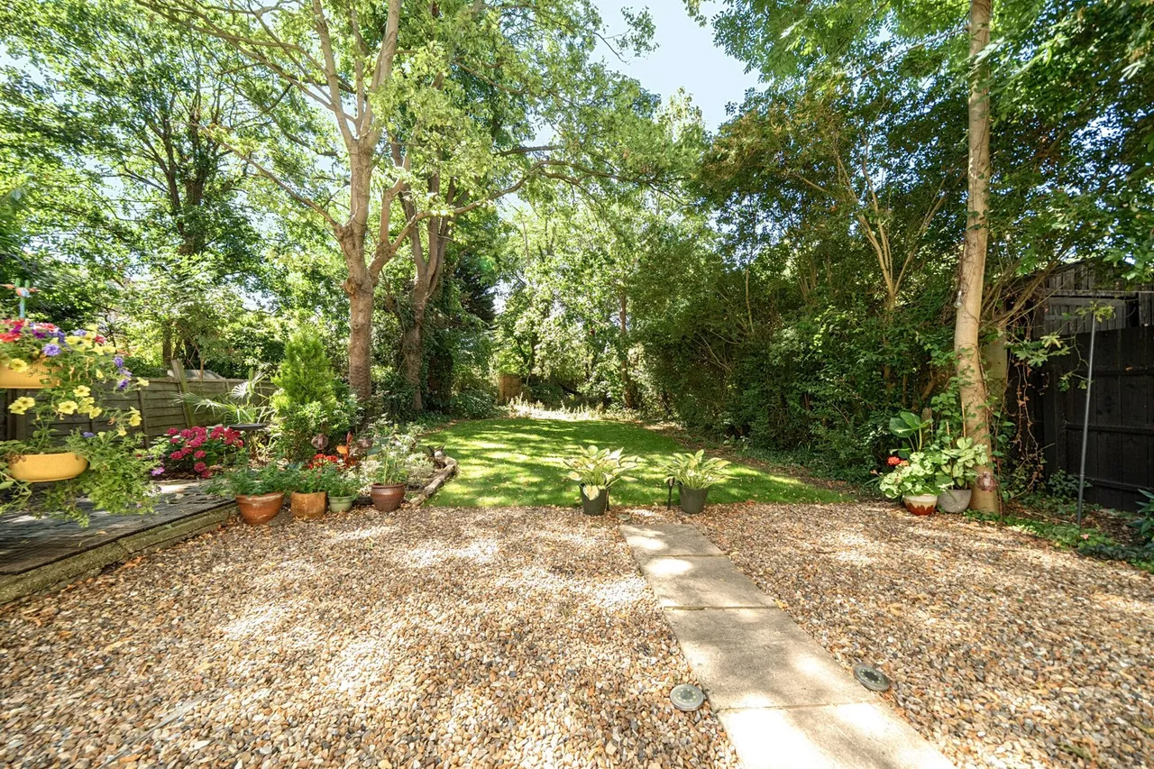 Burnt Ash Road, SE12, photo 3