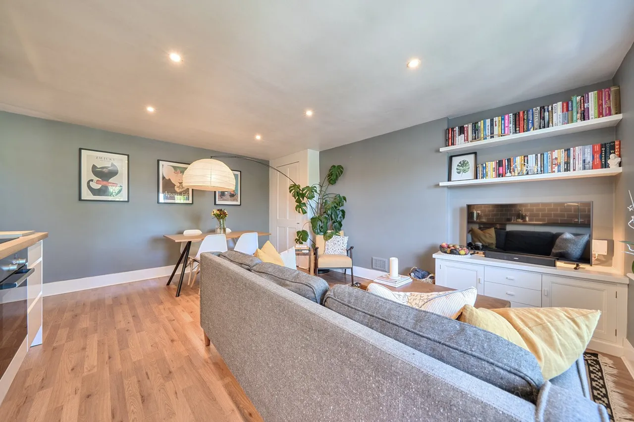 Burnt Ash Road, SE12, photo 14