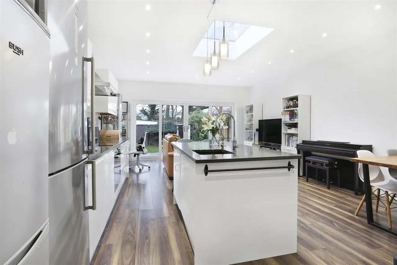 Hamilton Avenue, Cheam, SM3, photo 7