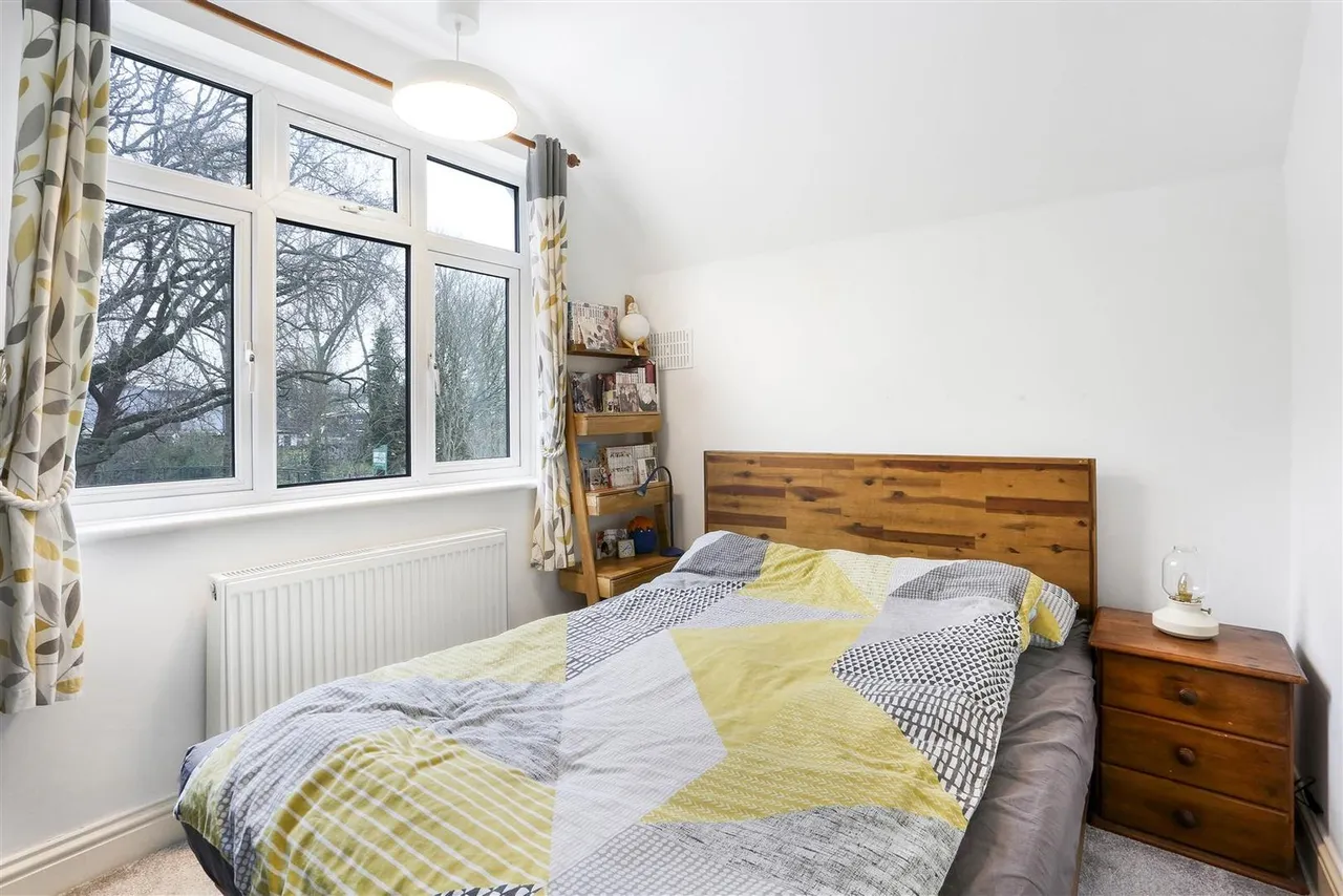 Hamilton Avenue, Cheam, SM3, photo 22