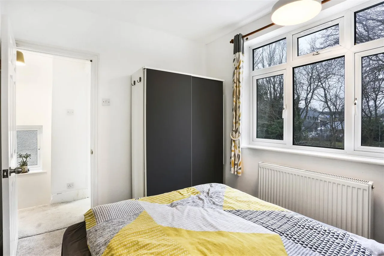 Hamilton Avenue, Cheam, SM3, photo 21
