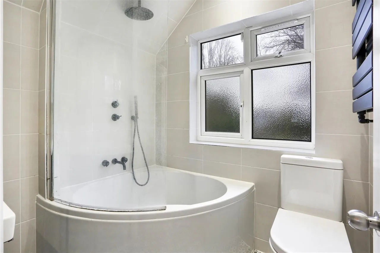 Hamilton Avenue, Cheam, SM3, photo 20