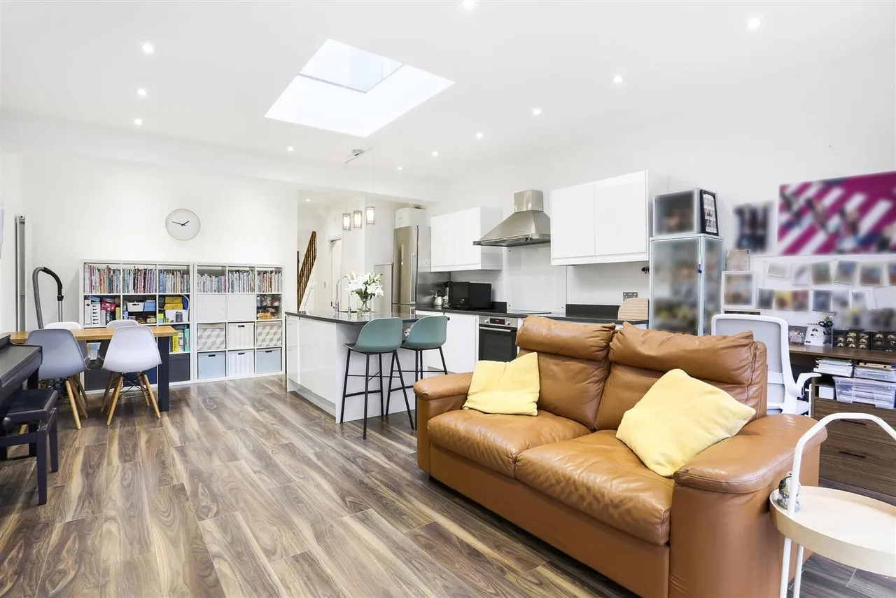 Hamilton Avenue, Cheam, SM3, photo 4