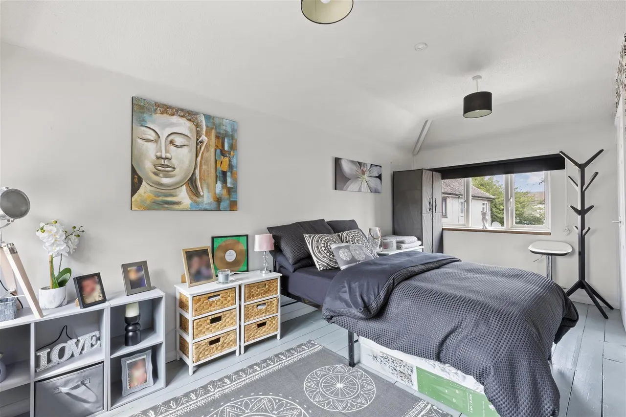 Thornton Close, West Drayton, photo 9