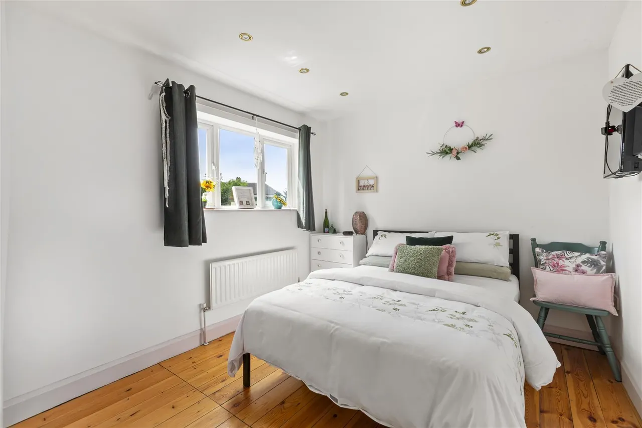 Thornton Close, West Drayton, photo 11