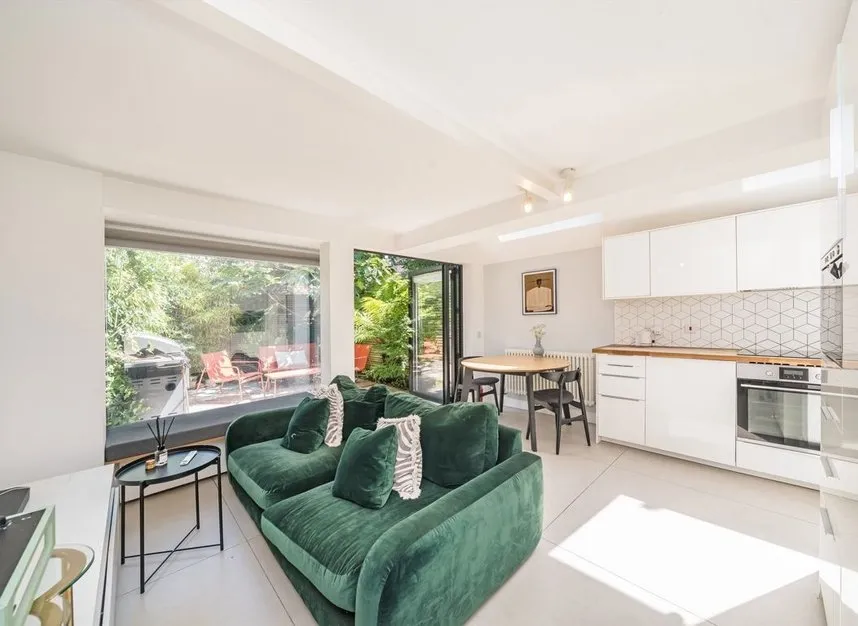 2 bed flat for sale — Elcot Avenue, Peckham, SE15