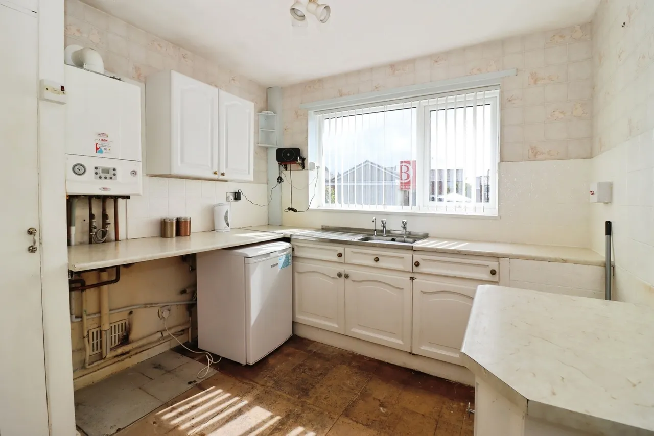 Damon Close, CHESTERFIELD, Derbyshire, S45, photo 2