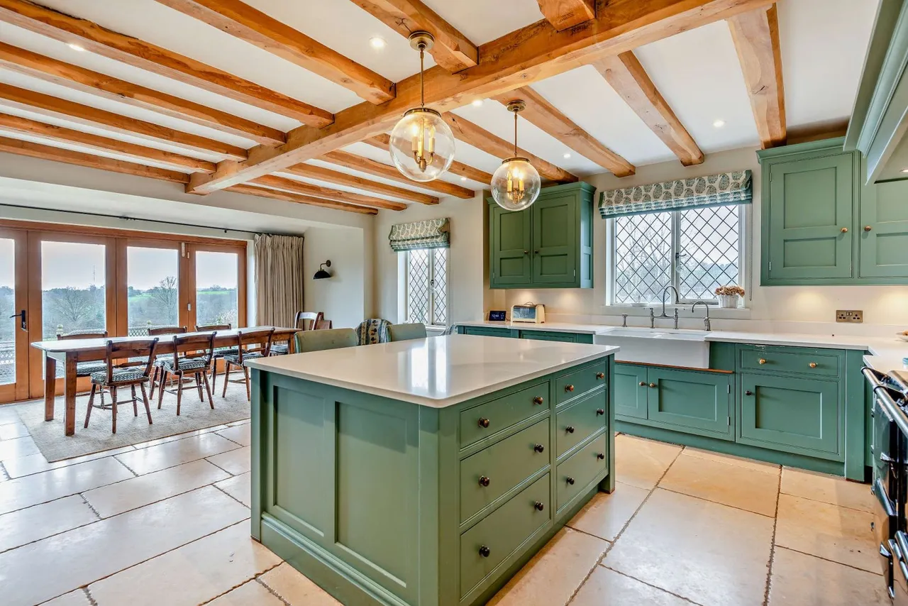 Tanyard Lane, Staplefield, Haywards Heath, West Sussex, RH17 6HH, photo 3