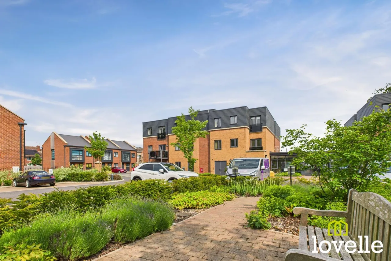 1 bed flat for sale, Field Close, Cottingham, HU16