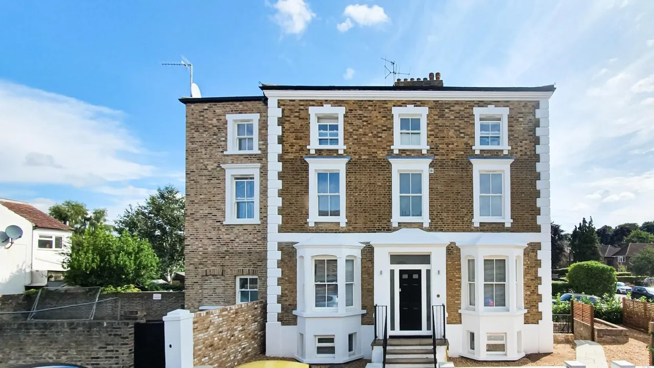 Raynham House 65a Ware Road, Hertford, Hertfordshire SG13 7ED, photo 13