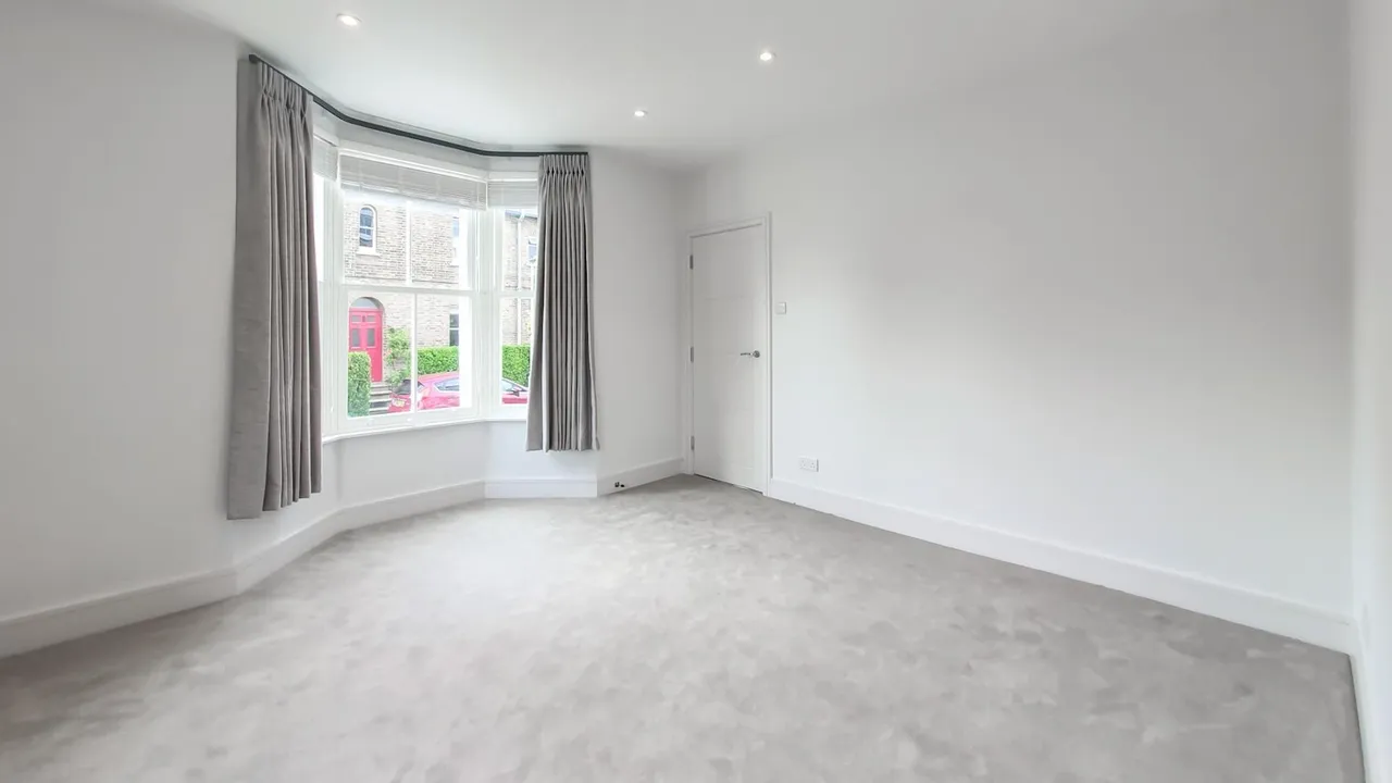 Raynham House 65a Ware Road, Hertford, Hertfordshire SG13 7ED, photo 7