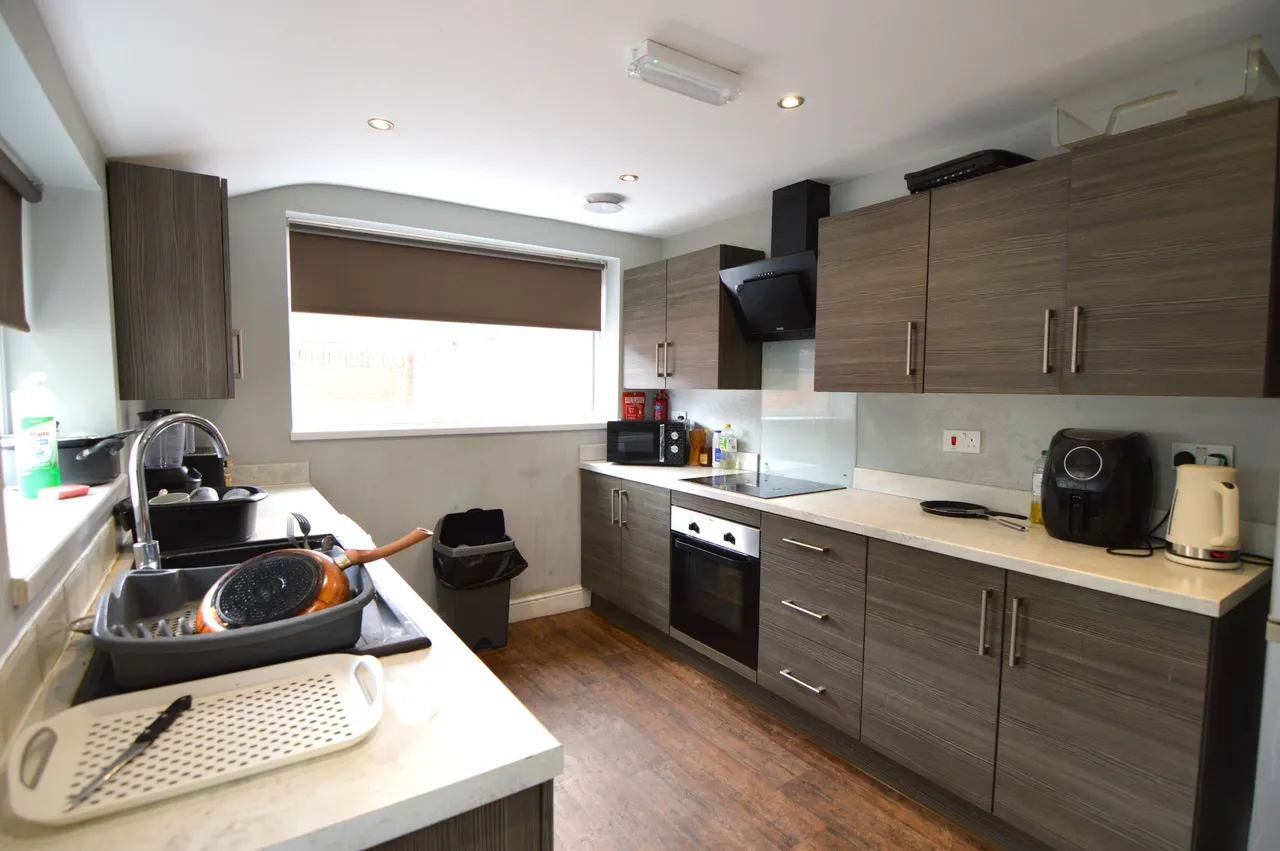 Welholme Road, Grimsby, North East Lincolnshire, DN32 9LP, photo 6