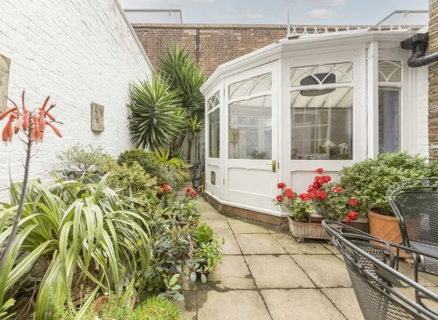 Doughty Street, Bloomsbury, WC1N, photo 8
