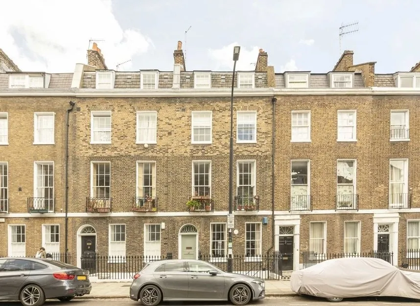 3 bed flat for sale — Doughty Street, Bloomsbury, WC1N