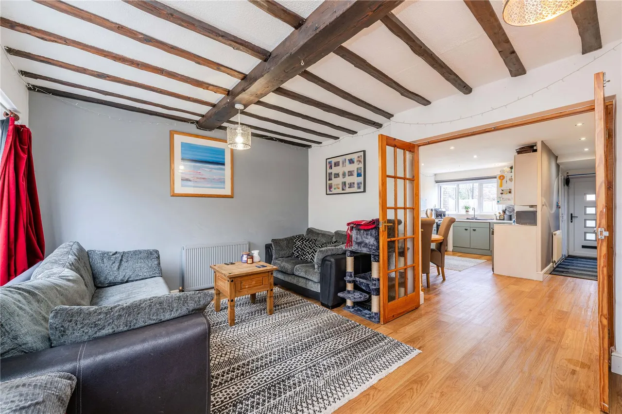 Cavendish Close, Sunbury, TW16 7PT, photo 2