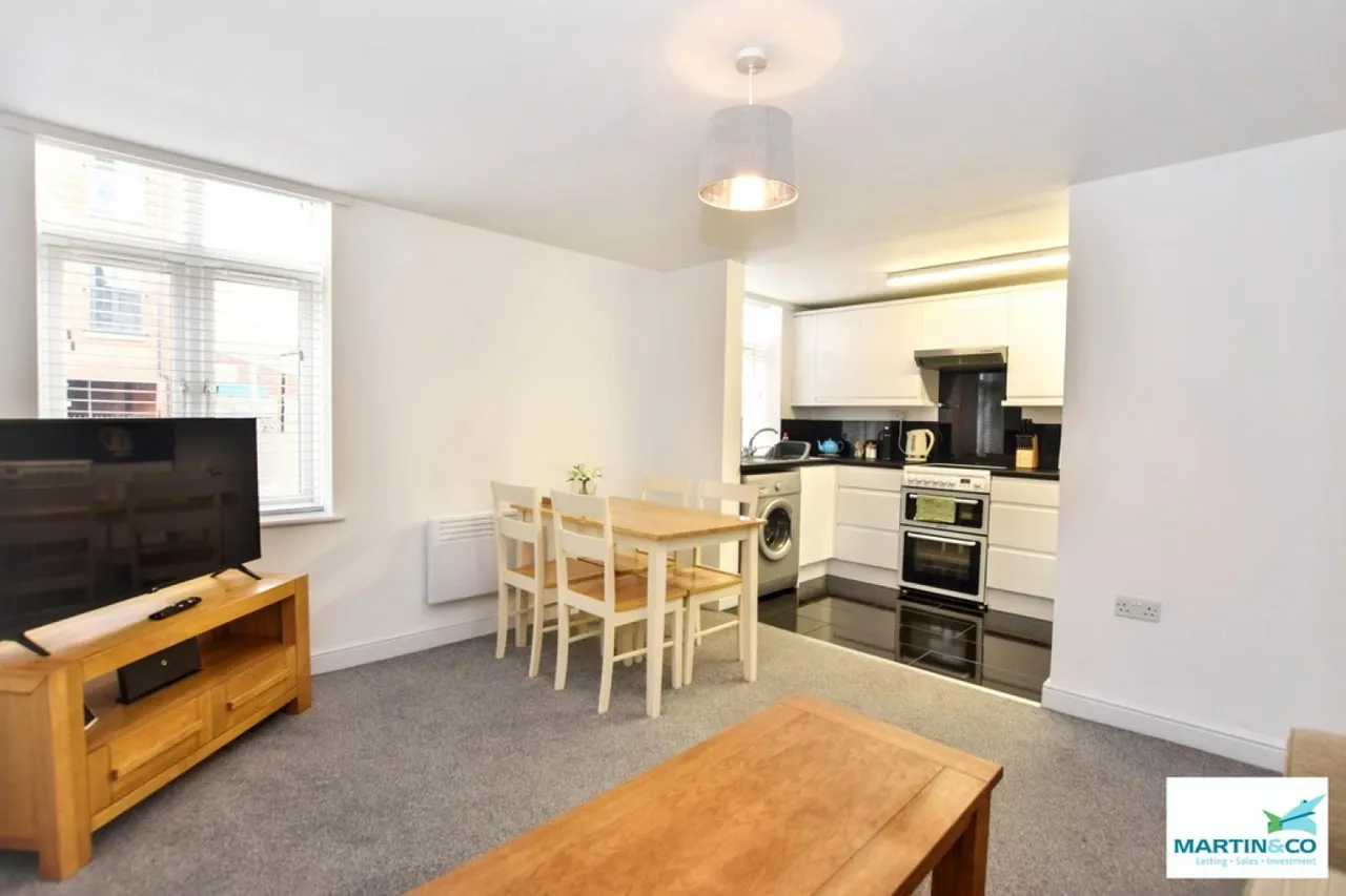 Upper Bond Street, Hinckley, photo 6