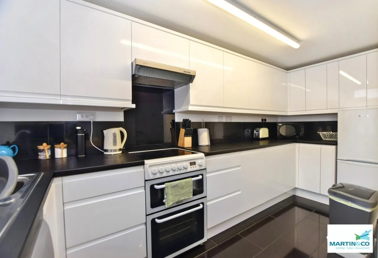 Upper Bond Street, Hinckley, photo 3