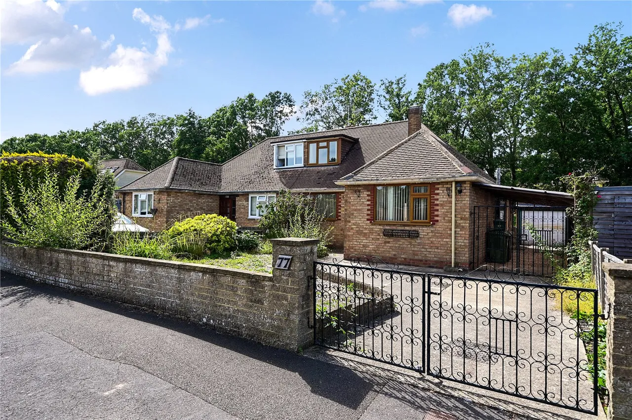 Wentworth Crescent, Ash Vale, Guildford, Surrey, GU12 5LQ, photo 13