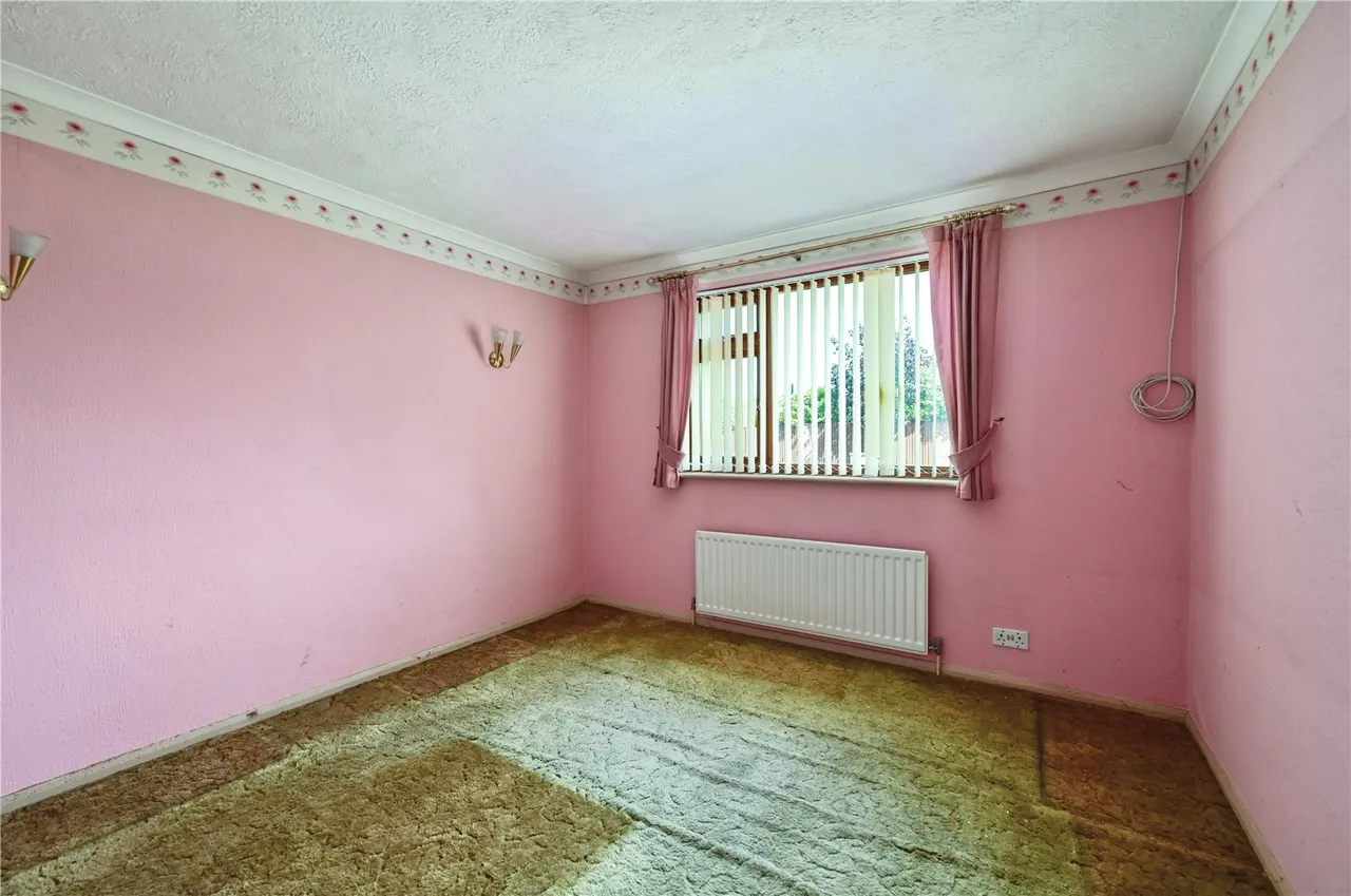 Wentworth Crescent, Ash Vale, Guildford, Surrey, GU12 5LQ, photo 7