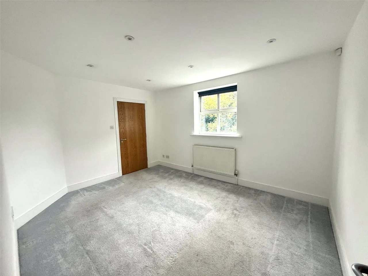 Bramhall Road, Liverpool, L22, photo 8