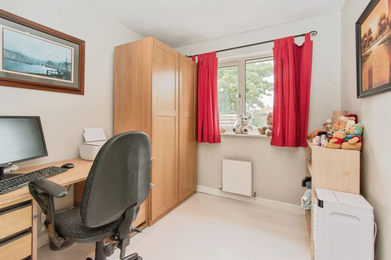 Carr Beck Drive, CASTLEFORD, photo 12