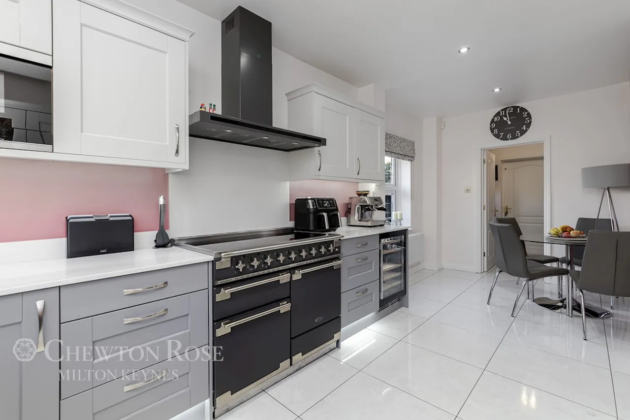 Allerford Court, Furzton, photo 17