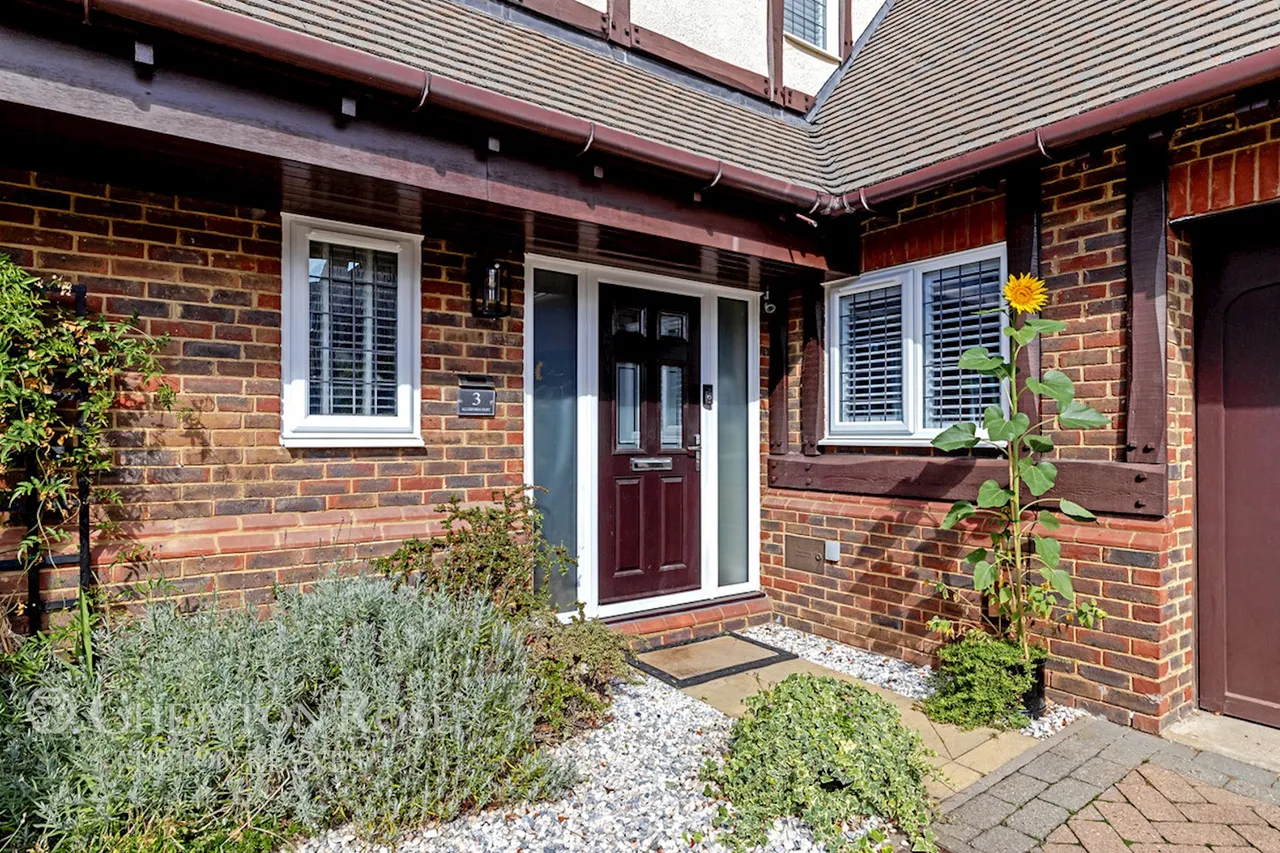 Allerford Court, Furzton, photo 5