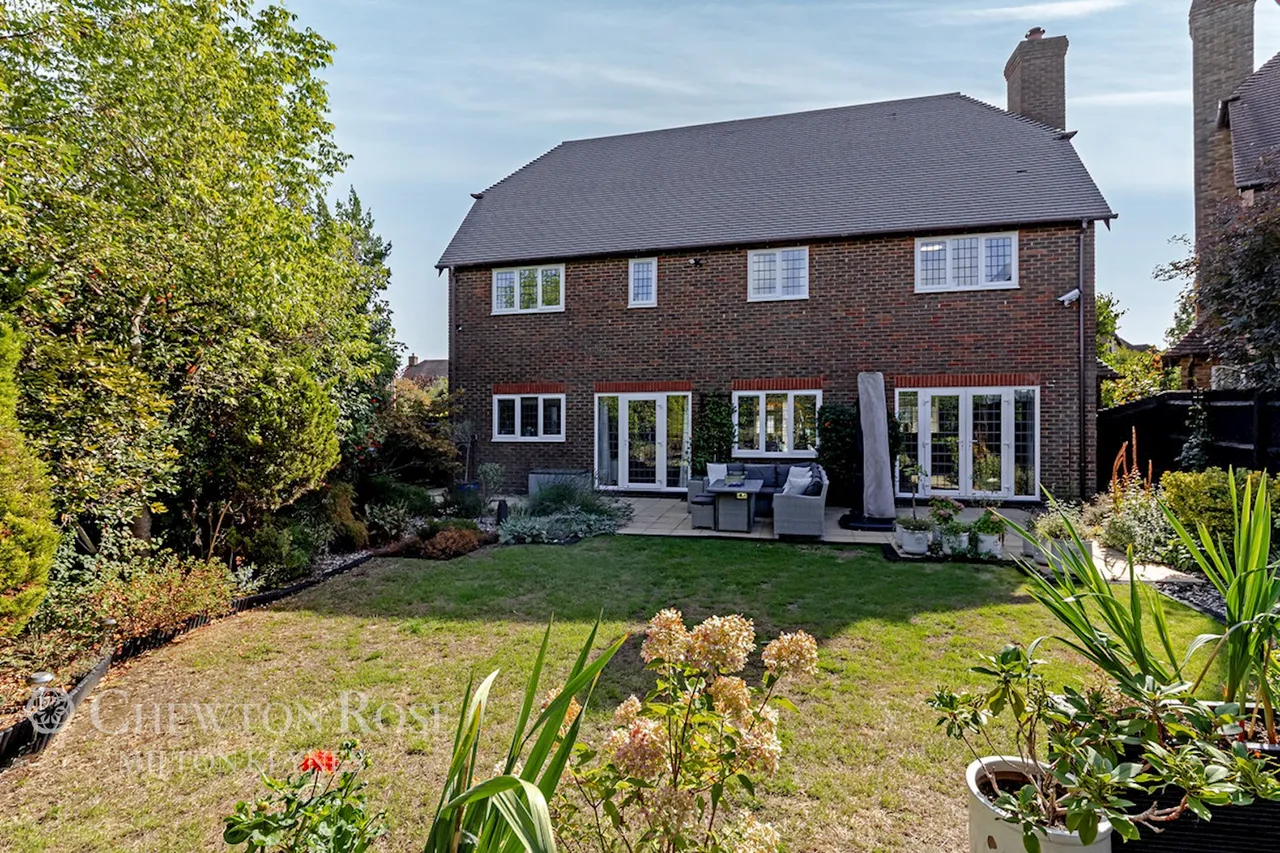 Allerford Court, Furzton, photo 45