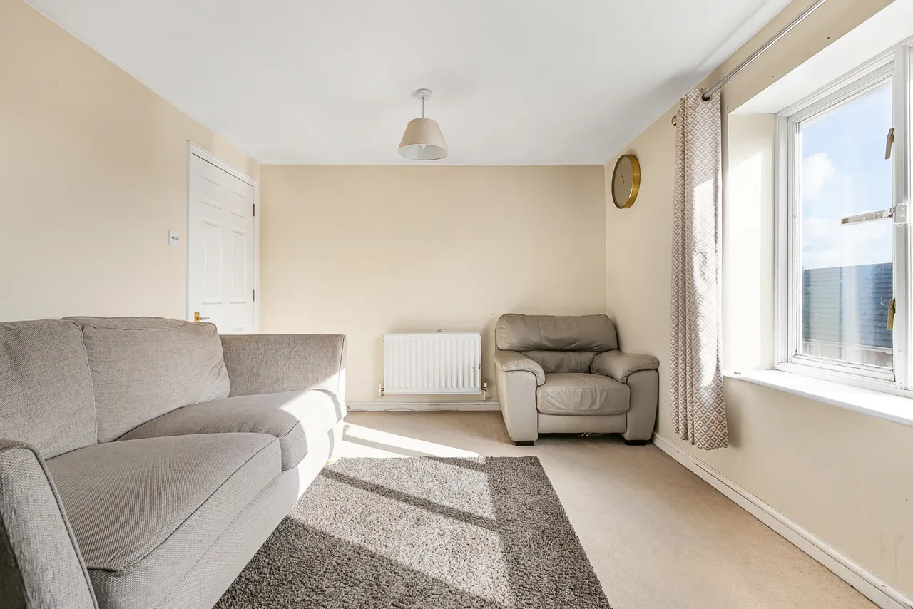 Mead Court, Egham, TW20, photo 7