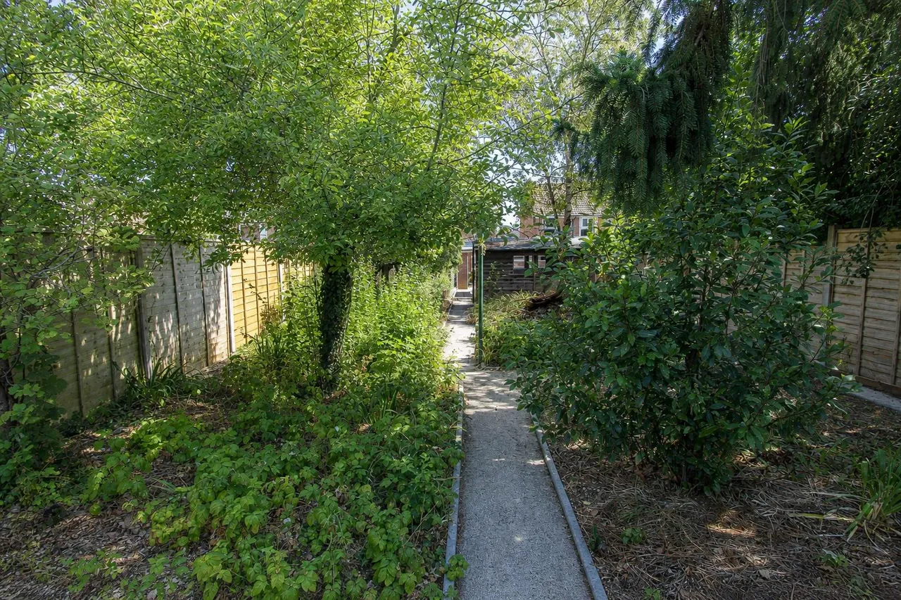 Devizes Road, Salisbury, SP2, photo 27