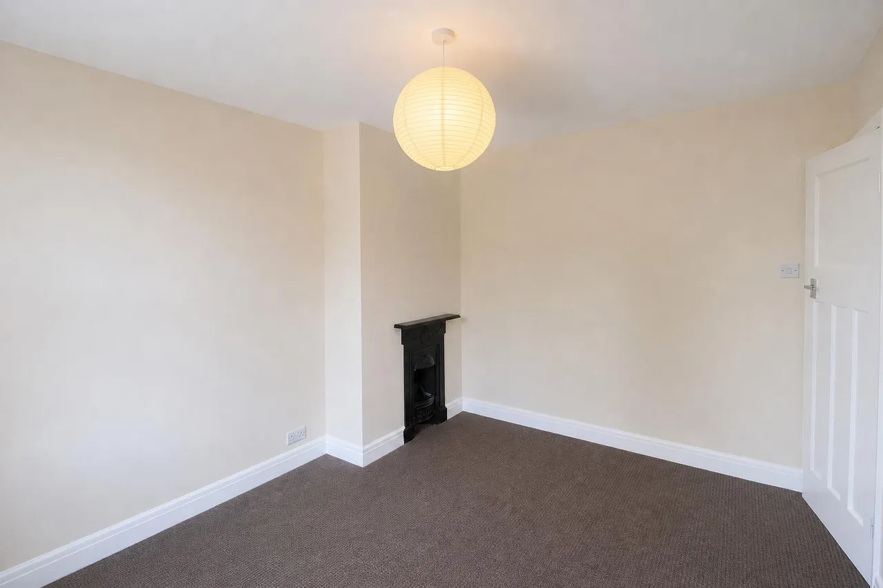 Devizes Road, Salisbury, SP2, photo 21