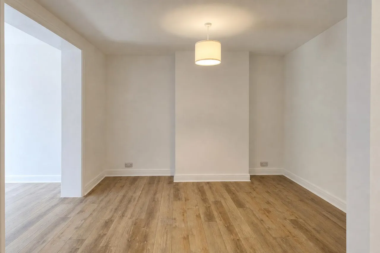 Devizes Road, Salisbury, SP2, photo 11