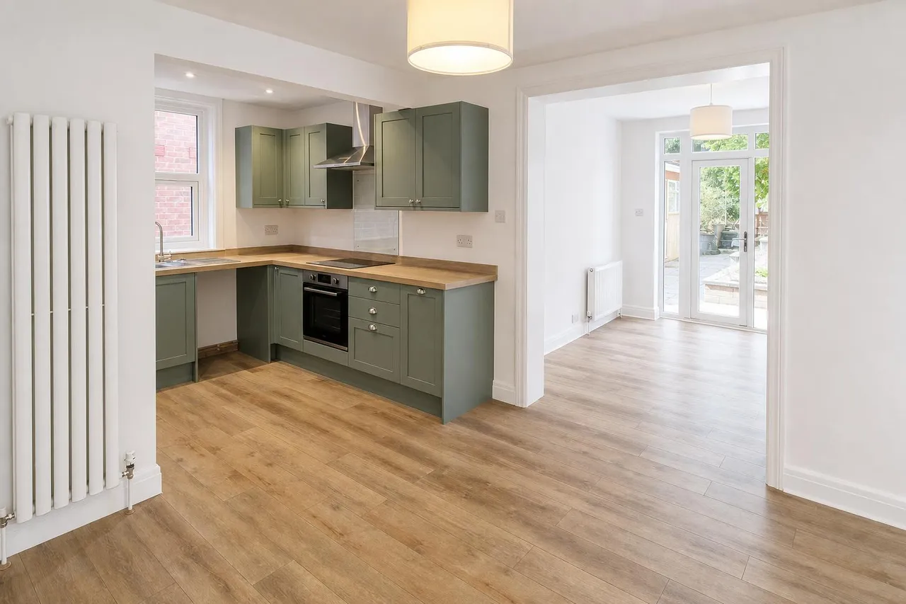 Devizes Road, Salisbury, SP2, photo 4