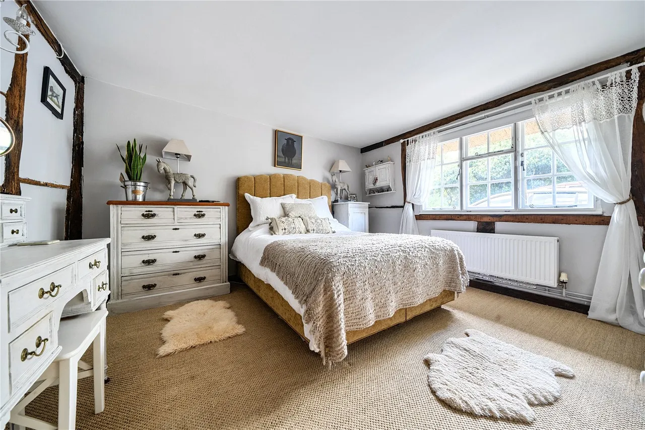 London Road, Hook, Hampshire, RG27 9LE, photo 11