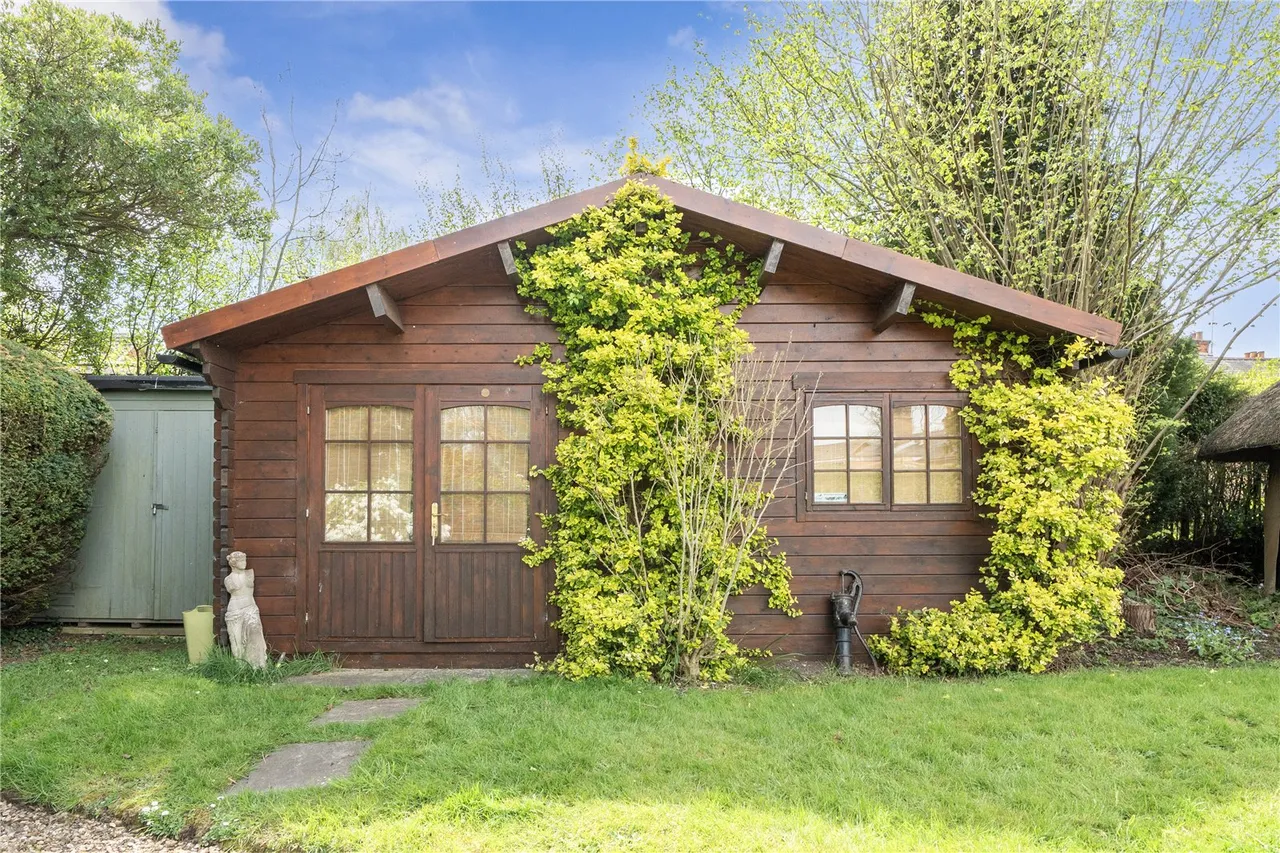 London Road, Hook, Hampshire, RG27 9LE, photo 17