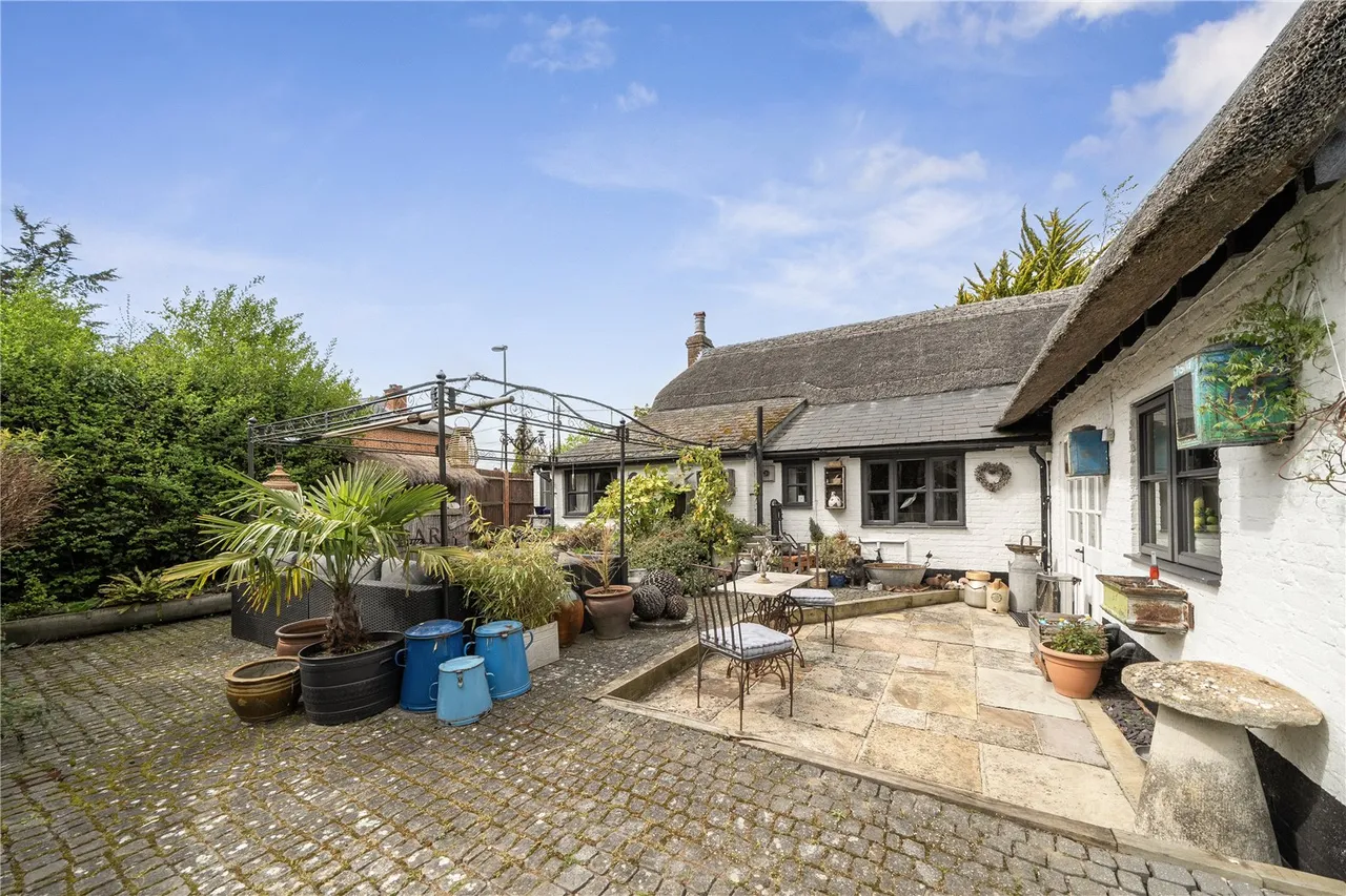 London Road, Hook, Hampshire, RG27 9LE, photo 19
