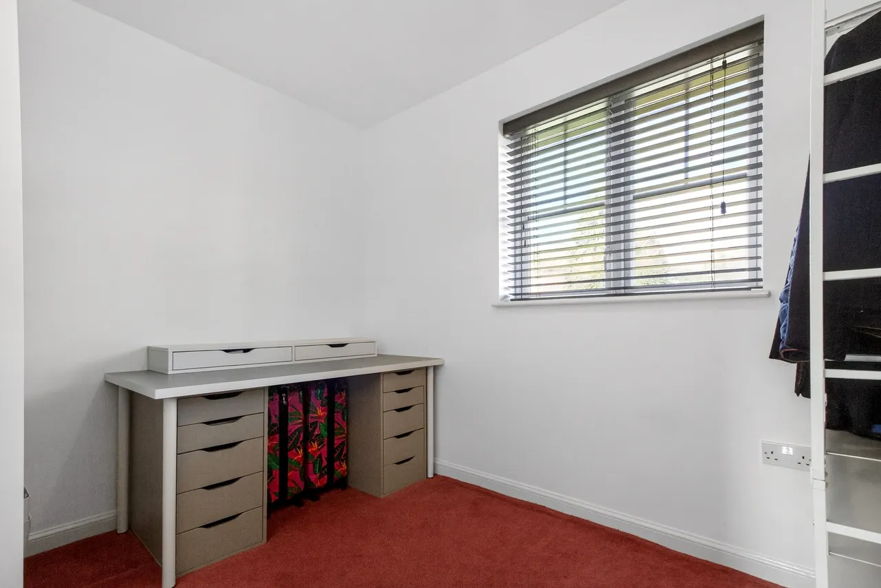 Turnberry Gardens, Wakefield, WF3, photo 17
